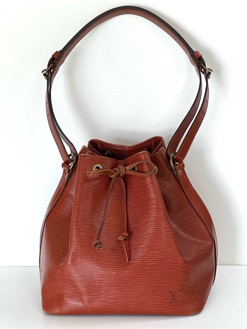 Louis Vuitton Petite Vintage Epi Noe Bucket Bag